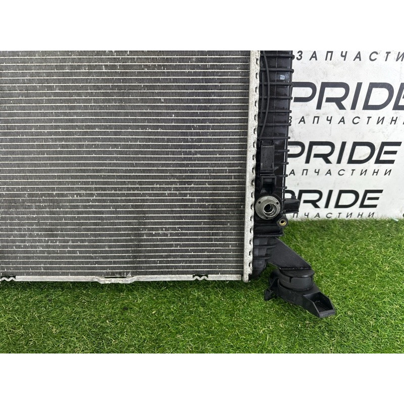 Радиатор охлаждения (система охлаждения) AUDI Q5 8R 2012 2.0 CAEB 8K0121251AJ