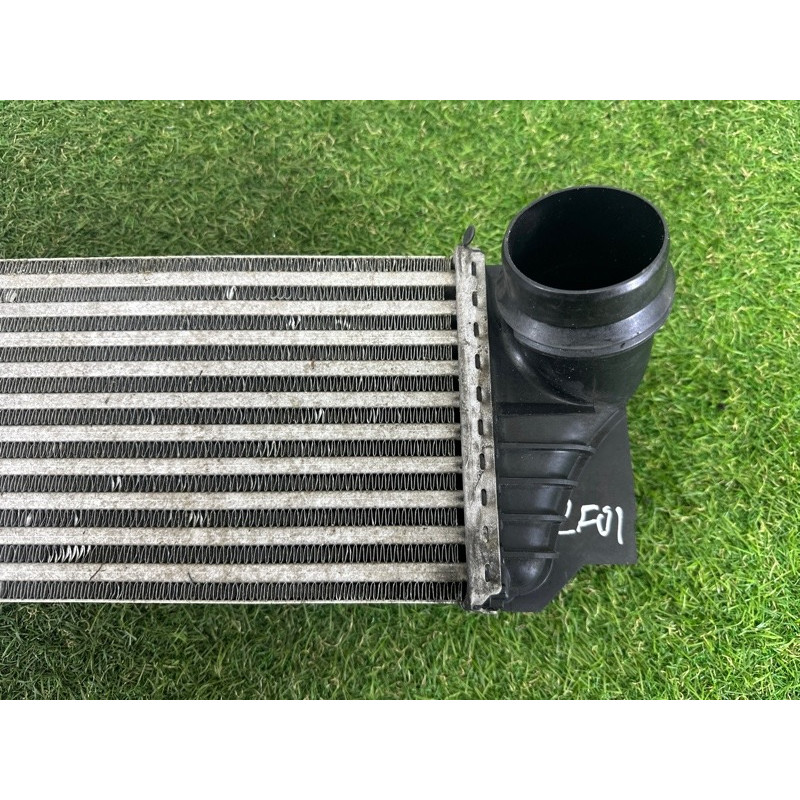 Интеркулер (система охлаждения) BMW 7-series F01 2011 3.0 N54 17517577115