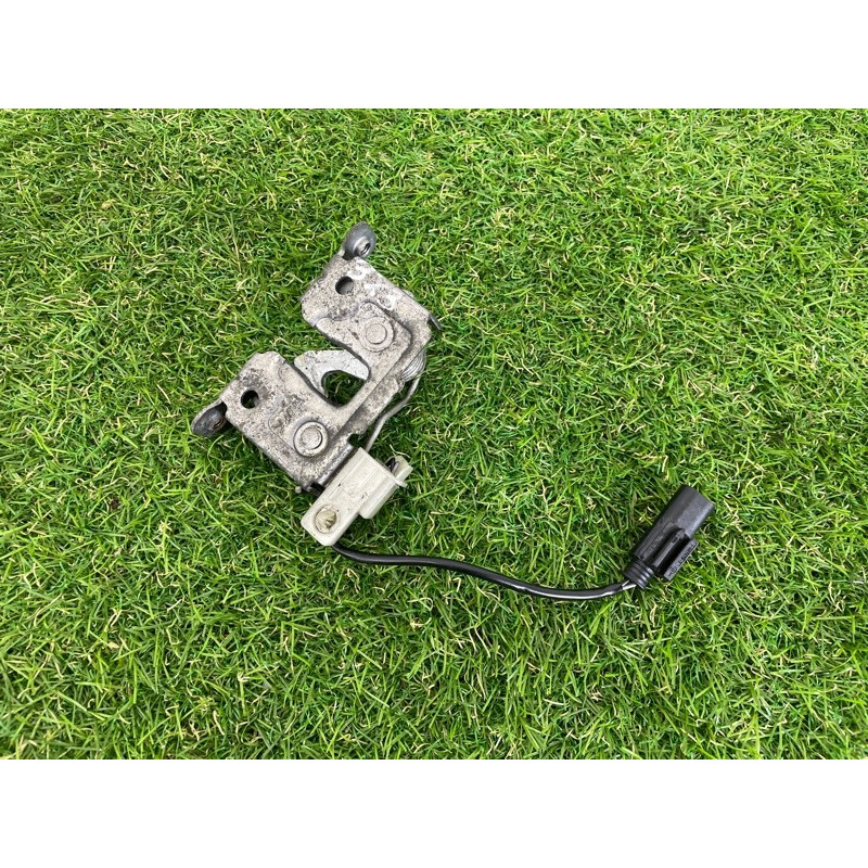 Замок капота (кузов и элементы) BMW X3 F25 2013 3.0 N55B30 51237336582