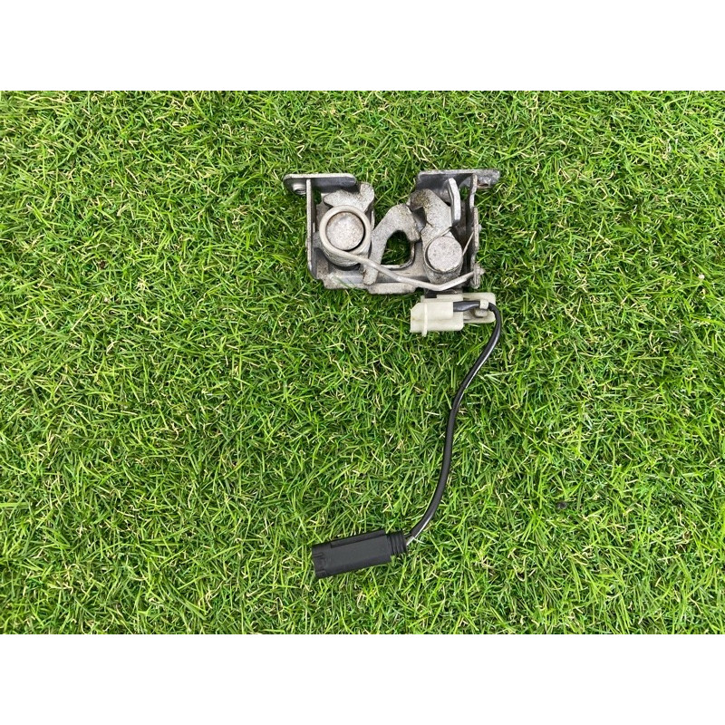 Замок капота (кузов и элементы) BMW X3 F25 2013 3.0 N55B30 51237336582