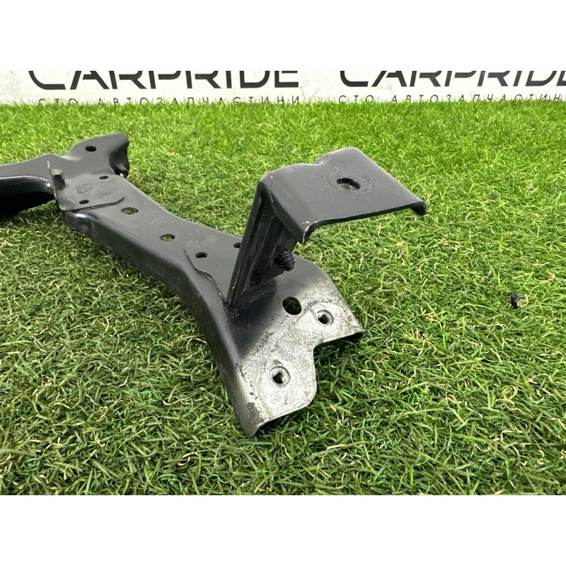 Крепление крыла (кузов и элементы) AUDI A3 8V 2015 1.8 CNSB 8V0821136C