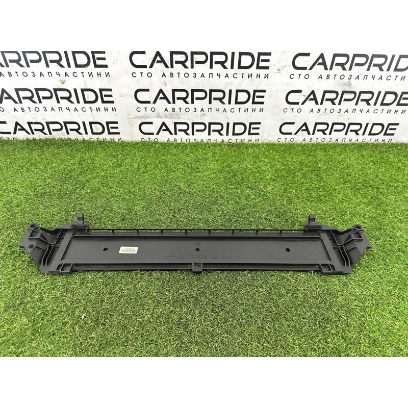 Рамка радиатора (кузов и элементы) BMW 7-series F01 2011 3.0 N54 17517804619