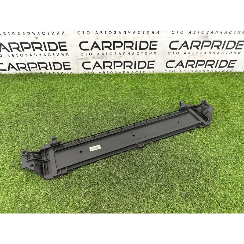 Рамка радиатора (кузов и элементы) BMW 7-series F01 2011 3.0 N54 17517804619