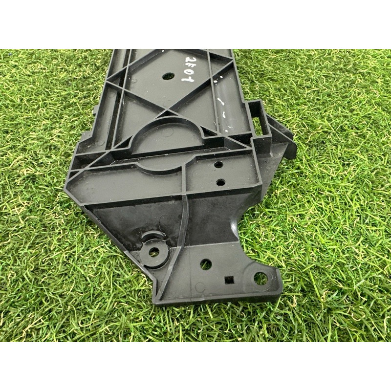 Рамка радиатора (кузов и элементы) BMW 7-series F01 2011 3.0 N54 17517804619