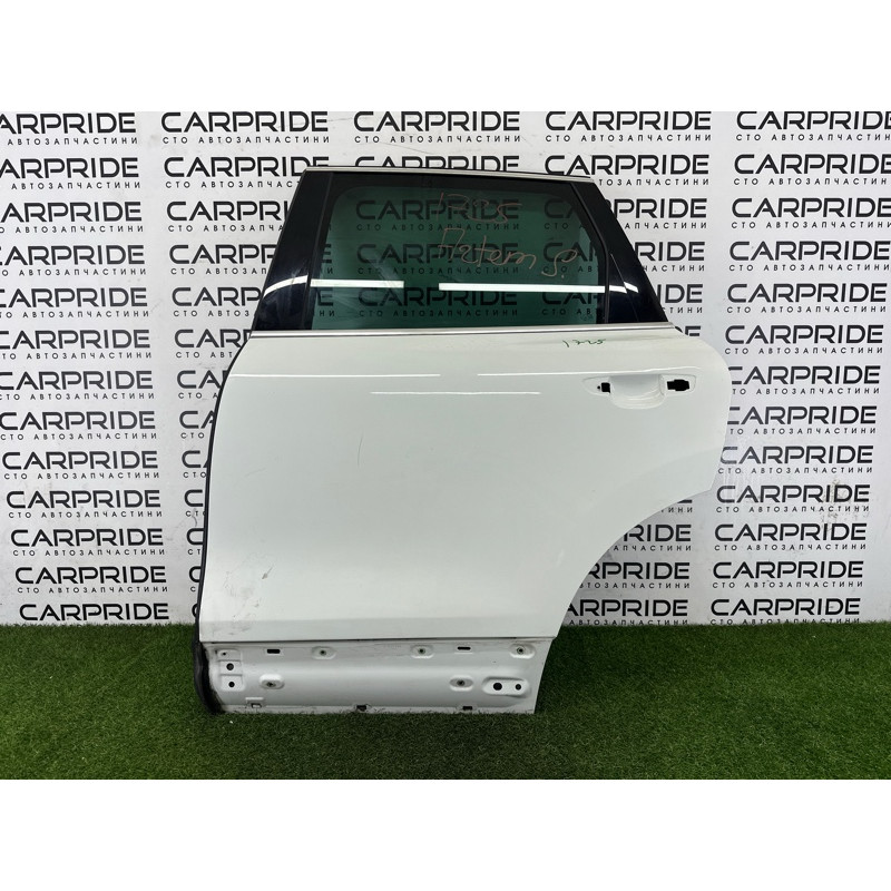 Дверь (наружные элементы кузова) Volkswagen Touareg NF 2015 3.6 CGRA 7P0833055