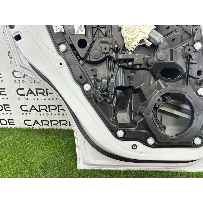 Дверь (наружные элементы кузова) Volkswagen Touareg NF 2015 3.6 CGRA 7P0833055