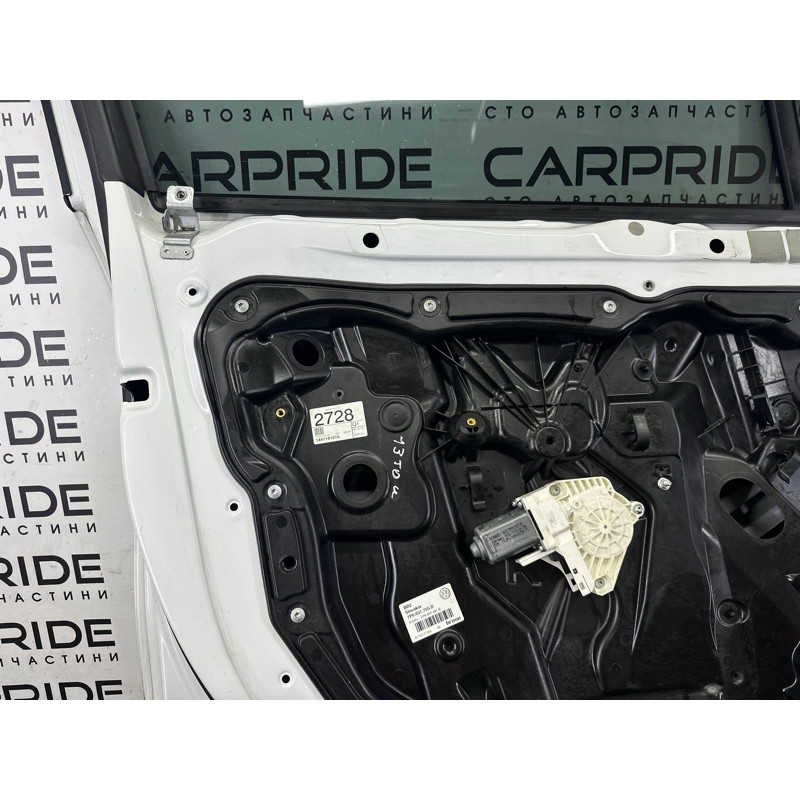 Дверь (наружные элементы кузова) Volkswagen Touareg NF 2015 3.6 CGRA 7P0831055