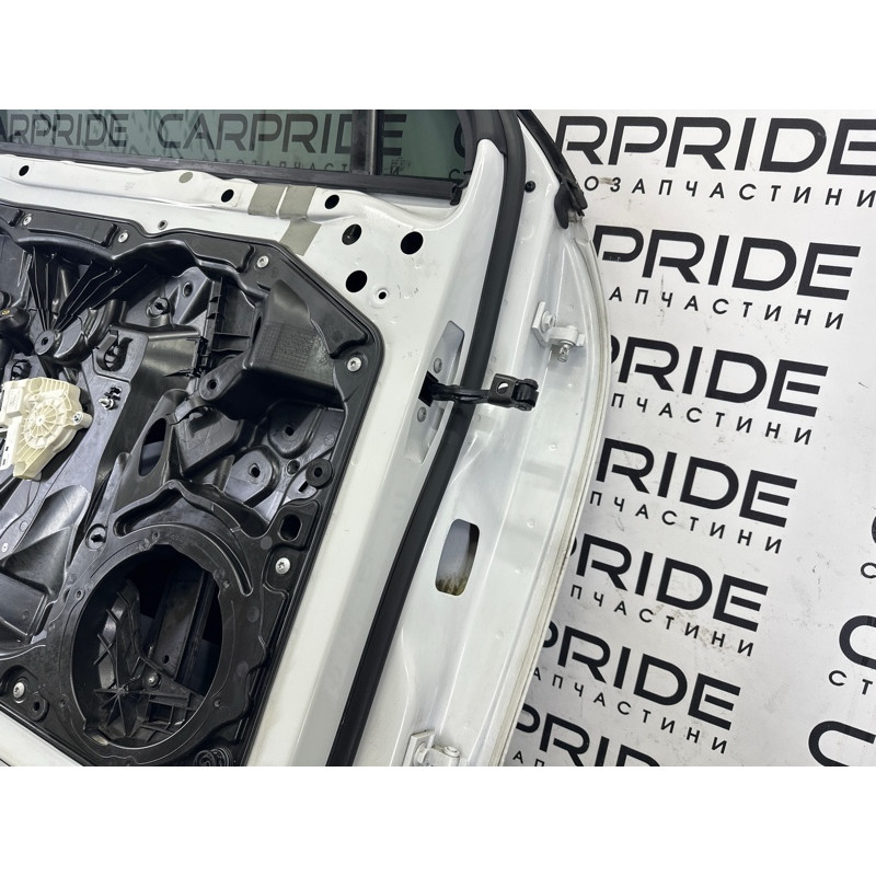 Дверь (наружные элементы кузова) Volkswagen Touareg NF 2015 3.6 CGRA 7P0831055