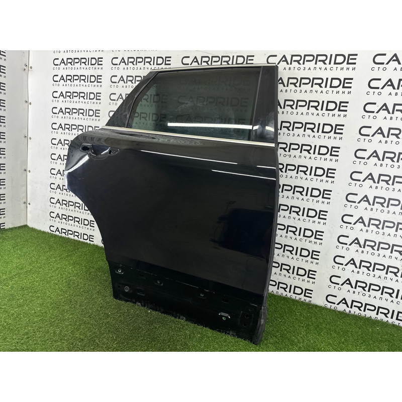 Дверь (наружные элементы кузова) Volkswagen Touareg NF 2015 3.6 CGRA 7P0833056