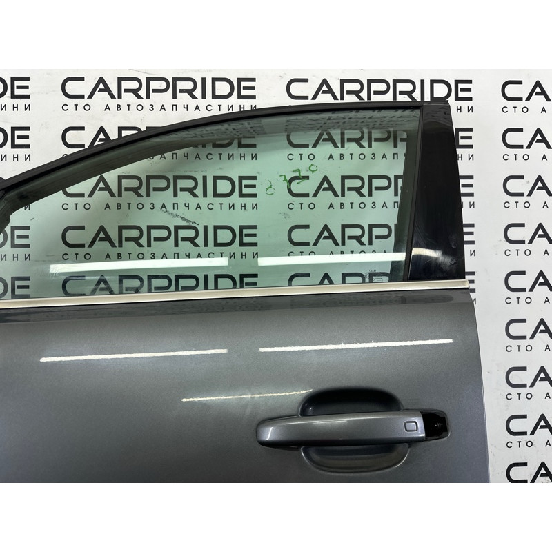 Дверь (наружные элементы кузова) AUDI Q5 8R 2012 2.0 CAEB 8R0831051E