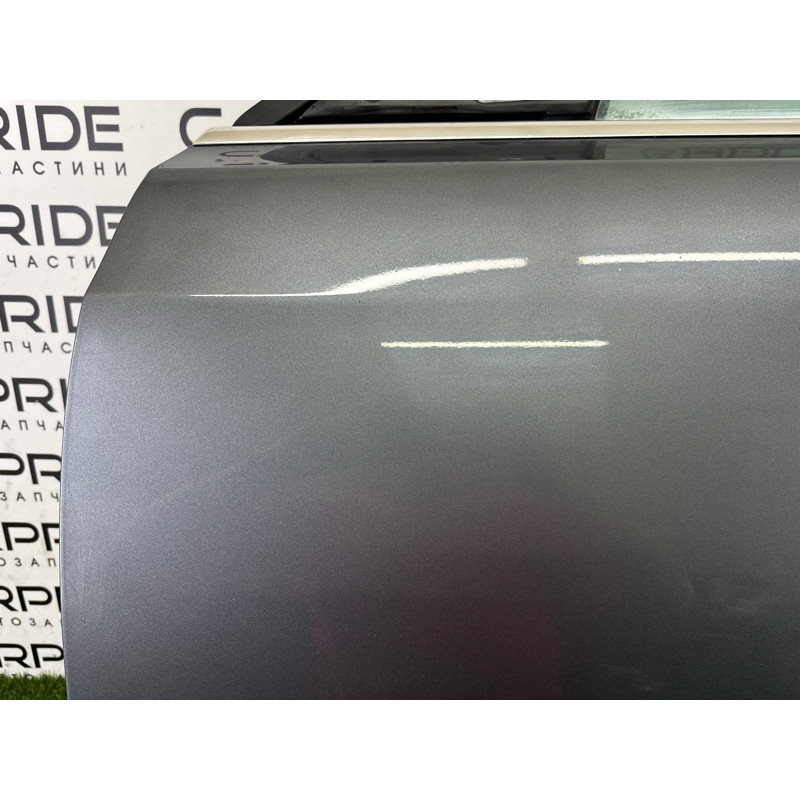 Дверь (наружные элементы кузова) AUDI Q5 8R 2012 2.0 CAEB 8R0831051E