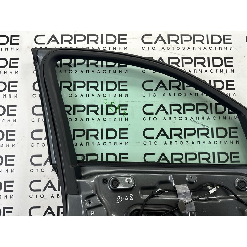 Дверь (наружные элементы кузова) AUDI Q5 8R 2012 2.0 CAEB 8R0831051E