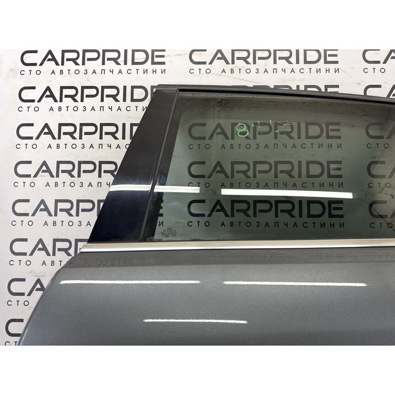 Дверь (наружные элементы кузова) AUDI Q5 8R 2012 2.0 CAEB 8R0833051B