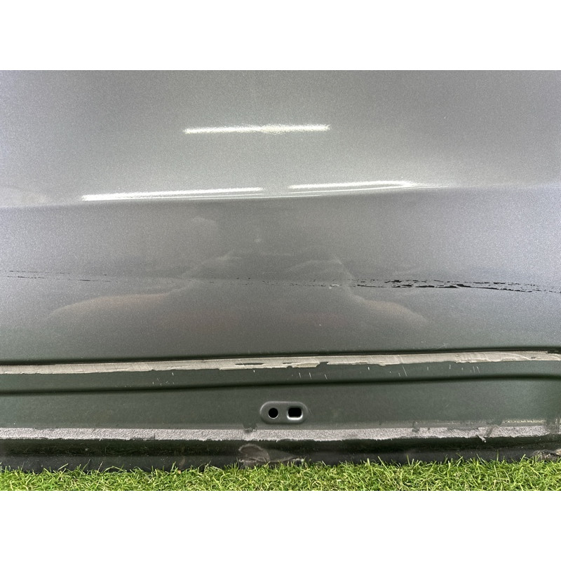 Дверь (наружные элементы кузова) AUDI Q5 8R 2012 2.0 CAEB 8R0833051B