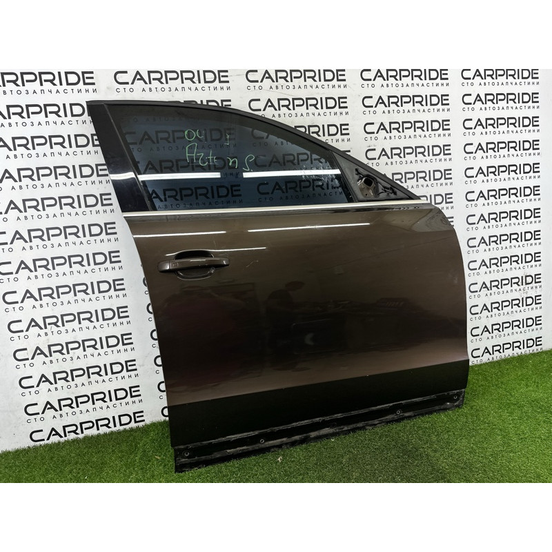 Дверь (наружные элементы кузова) AUDI Q5 8R 2012 2.0 CAEB 8R0831052E