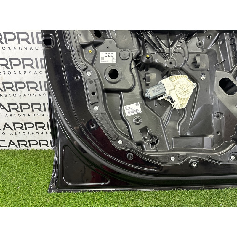 Дверь (наружные элементы кузова) Volkswagen Touareg NF 2015 3.6 CGRA 7P0831055