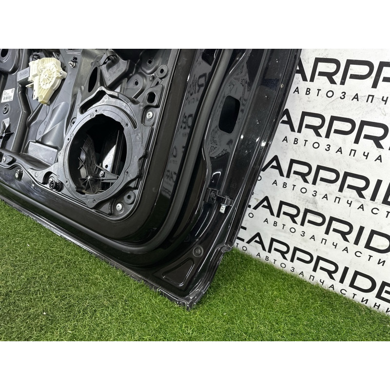 Дверь (наружные элементы кузова) Volkswagen Touareg NF 2015 3.6 CGRA 7P0831055