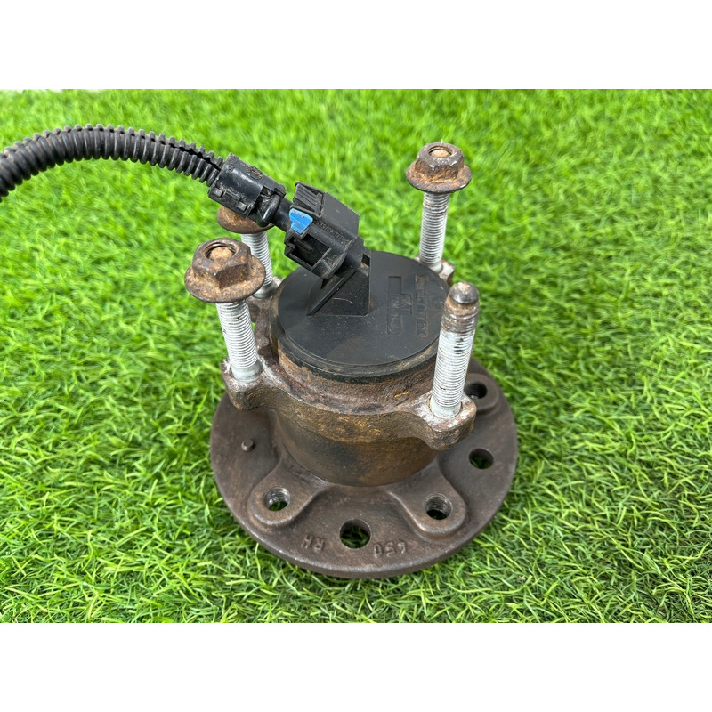 Ступица (подвеска) Opel Vectra C 2005 2.2 SE 24421906