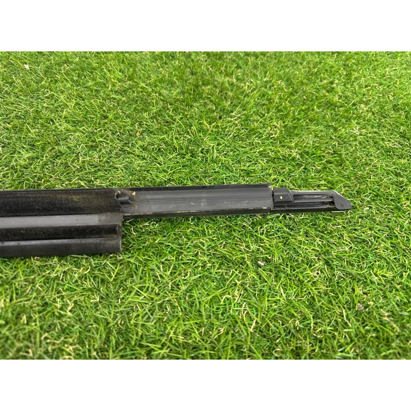 Молдинг стекла (кузов и элементы) AUDI A3 8V 2015 1.8 CNSB 8V5853283B2ZZ