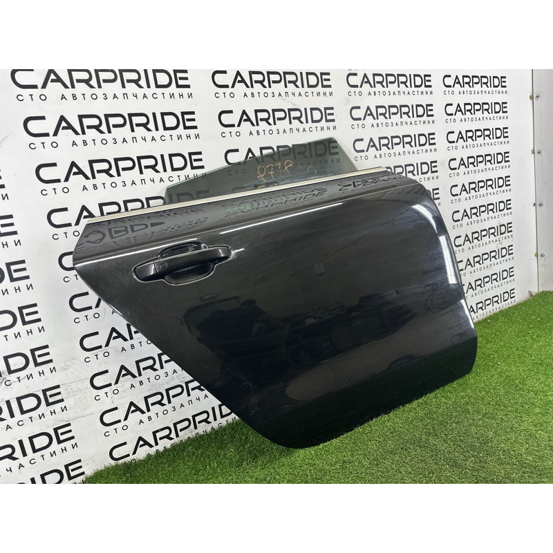 Дверь (наружные элементы кузова) AUDI A7 4G 2012 3.0 CGXB 4G8833052A