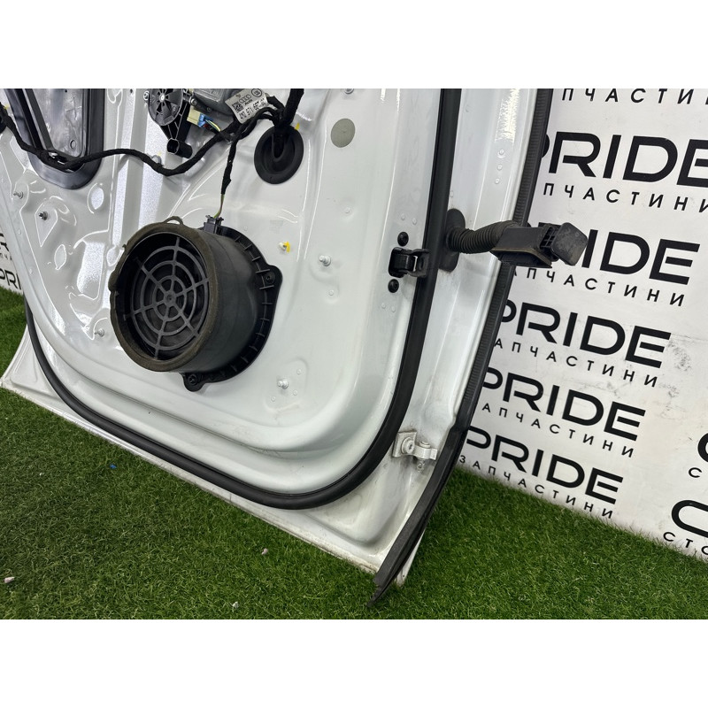 Дверь голая (наружные элементы кузова) AUDI Q7 4M 2017 3.0 CREC 4M0833051E