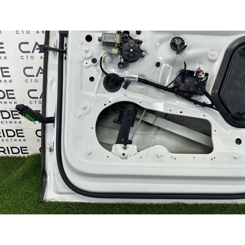 Дверь (наружные элементы кузова) AUDI Q7 4M 2017 3.0 CREC 4M0831052F