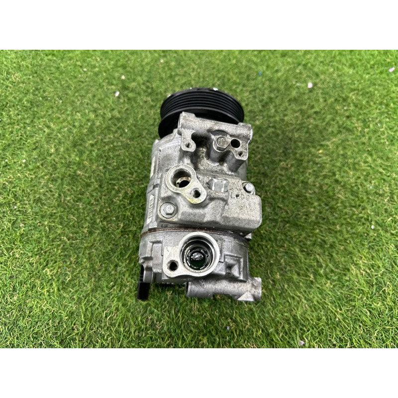 Компрессор кондиционера (отопление и кондиционирование) AUDI Q5 8R 2012 2.0 CAEB 8K0260805L