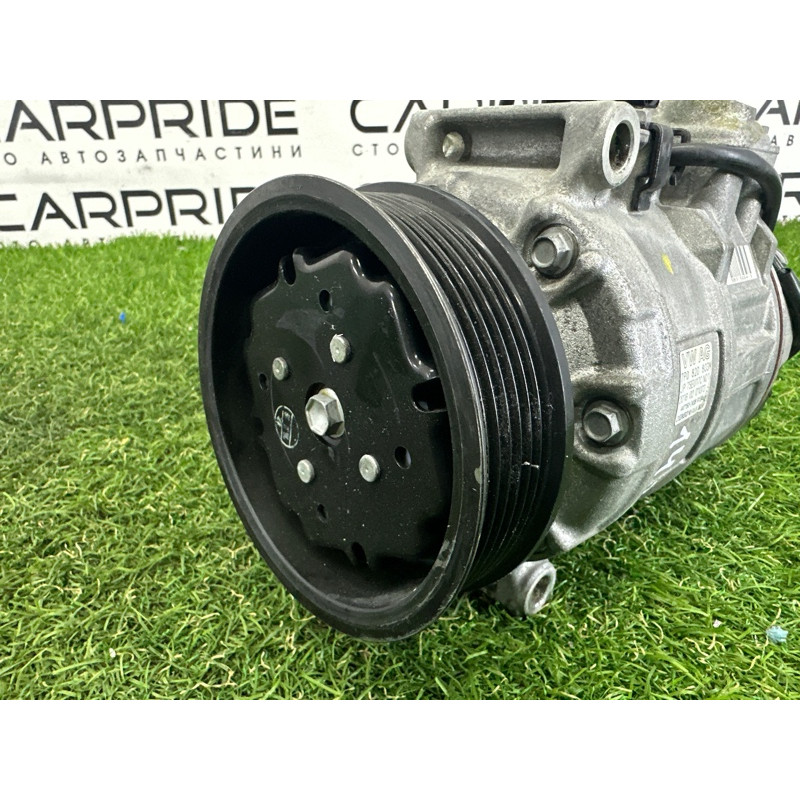 Компрессор кондиционера (отопление и кондиционирование) Volkswagen Touareg NF 2015 3.6 CGRA 7P0820803M