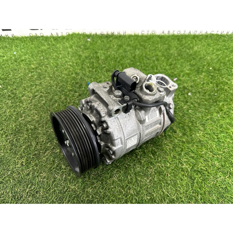 Компрессор кондиционера (отопление и кондиционирование) Volkswagen Touareg NF 2015 3.6 CGRA 7P0820803M