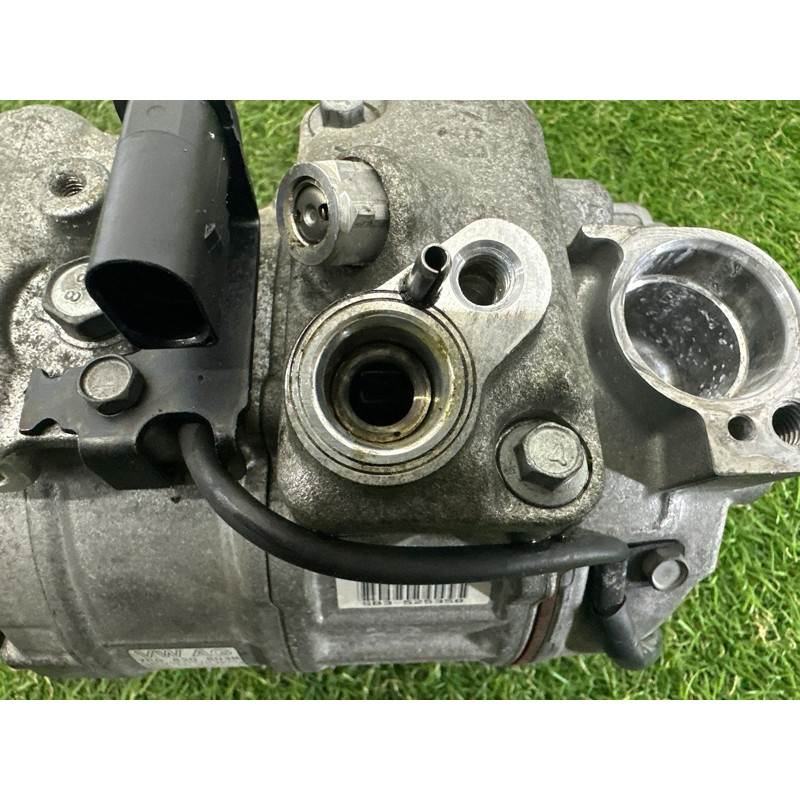 Компрессор кондиционера (отопление и кондиционирование) Volkswagen Touareg NF 2015 3.6 CGRA 7P0820803M