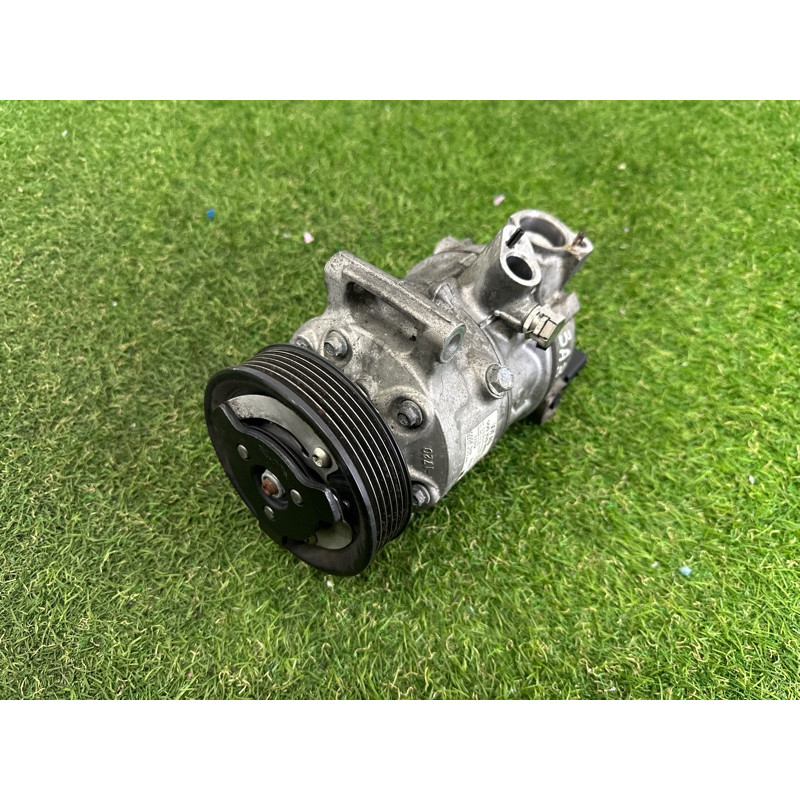 Компрессор кондиционера (отопление и кондиционирование) AUDI A3 8V 2015 1.8 CNSB 5Q0820803