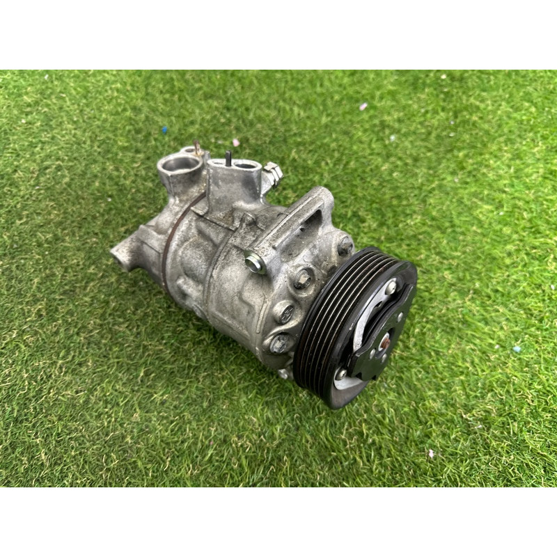 Компрессор кондиционера (отопление и кондиционирование) AUDI A3 8V 2015 1.8 CNSB 5Q0820803