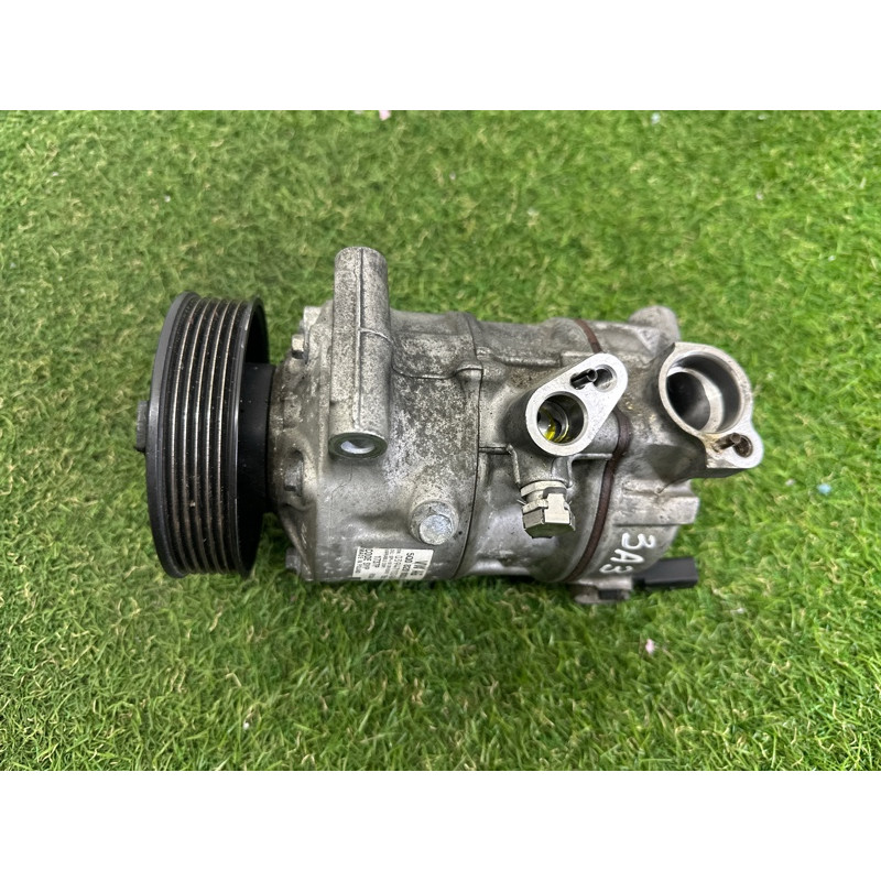 Компрессор кондиционера (отопление и кондиционирование) AUDI A3 8V 2015 1.8 CNSB 5Q0820803
