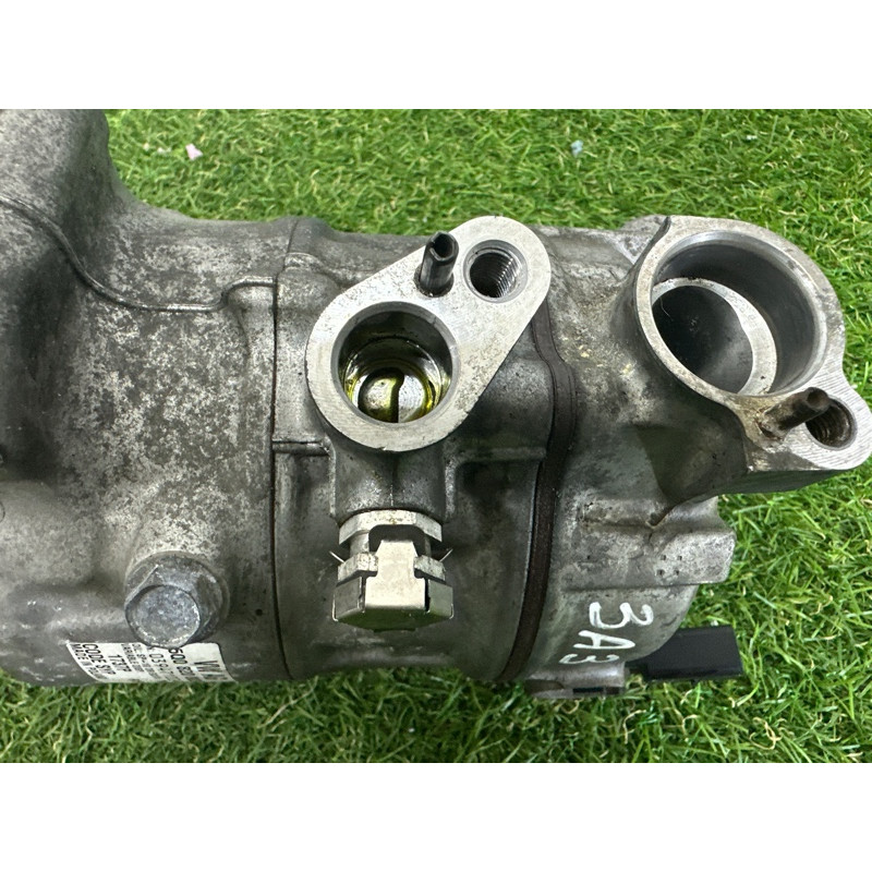 Компрессор кондиционера (отопление и кондиционирование) AUDI A3 8V 2015 1.8 CNSB 5Q0820803