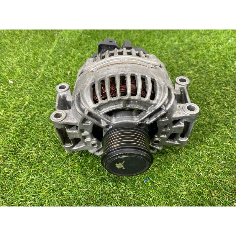 Генератор (электрика) AUDI Q5 8R 2012 2.0 CAEB 06H903016L