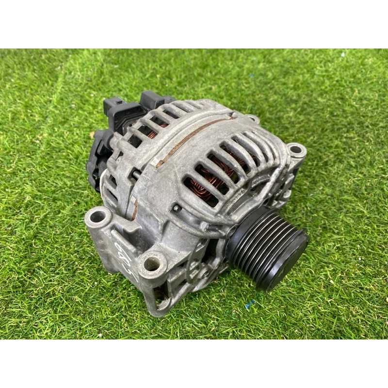 Генератор (электрика) AUDI Q5 8R 2012 2.0 CAEB 06H903016L