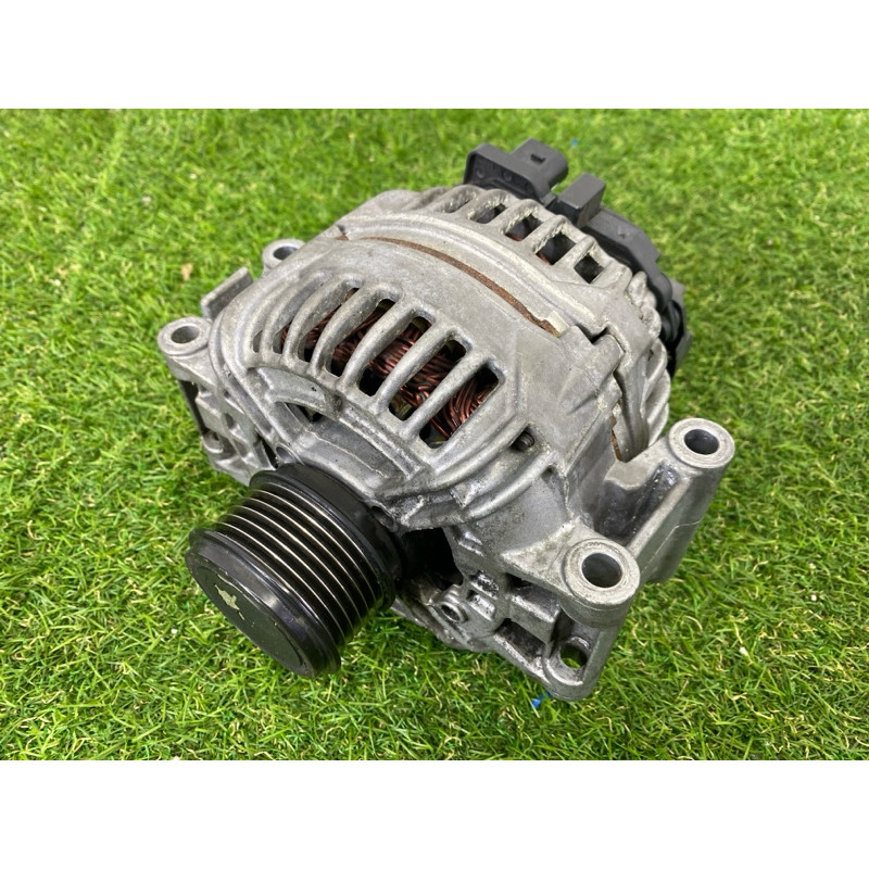 Генератор (электрика) AUDI Q5 8R 2012 2.0 CAEB 06H903016L