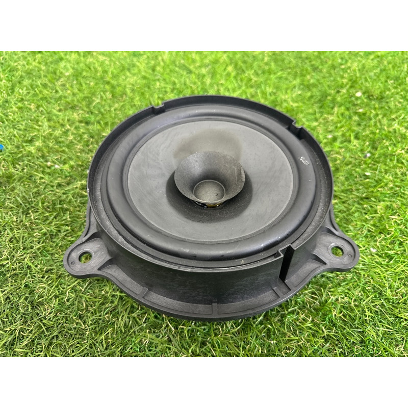 Динамик (электрика) Nissan Rogue T33 2021 2.5 PR25DD 281566RR0A