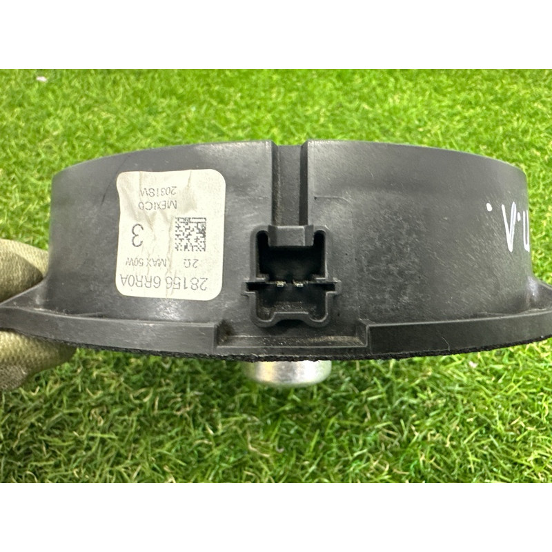 Динамик (электрика) Nissan Rogue T33 2021 2.5 PR25DD 281566RR0A