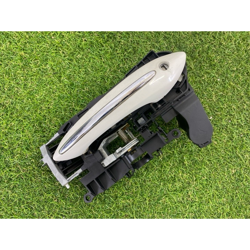 Кронштейн ручки двери (кузов и элементы) BMW 7-series F01 2011 3.0 N54 51217227121