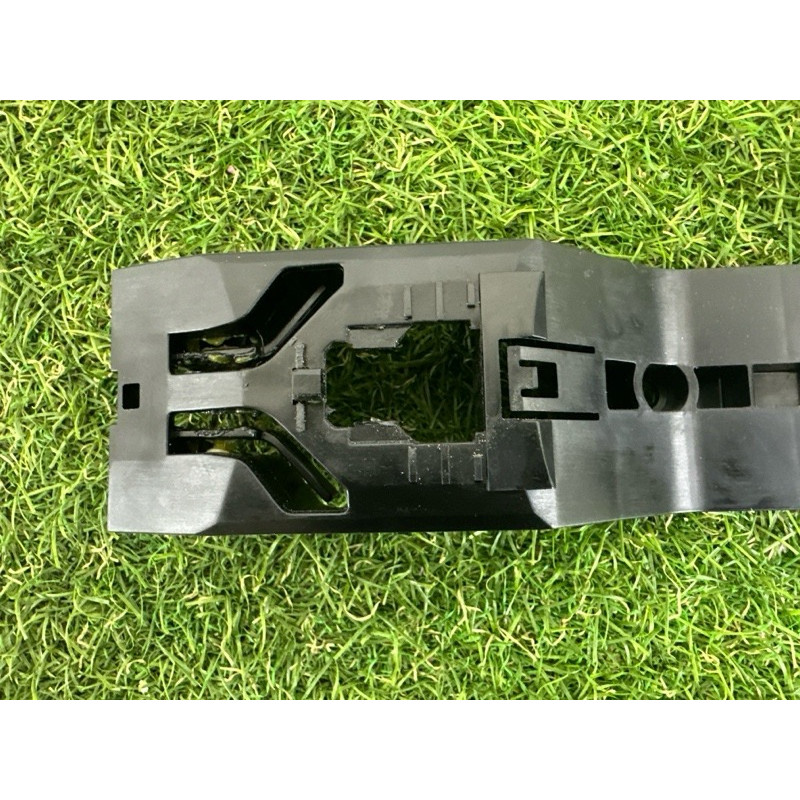 Кронштейн ручки двери (кузов и элементы) Nissan Rogue T33 2021 2.5 PR25DD 806116RR0A