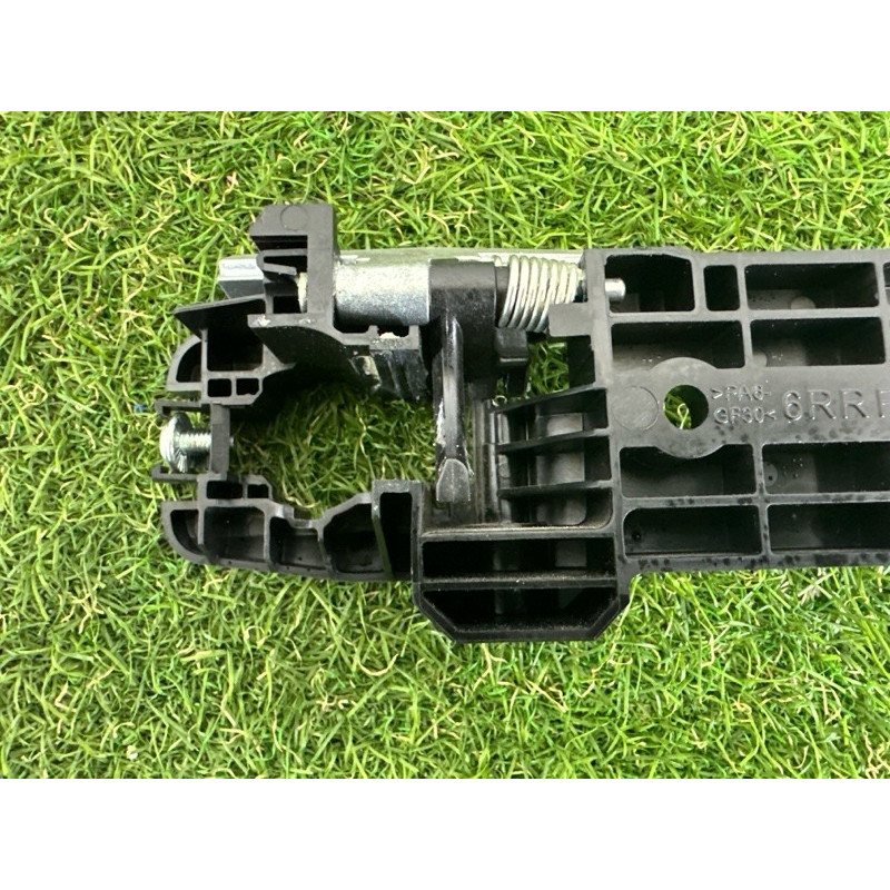 Кронштейн ручки двери (кузов и элементы) Nissan Rogue T33 2021 2.5 PR25DD 806116RR0A