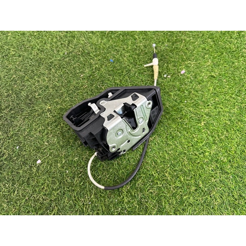 Замок двери (кузов и элементы) BMW 7-series F01 2011 3.0 N54 51217229458