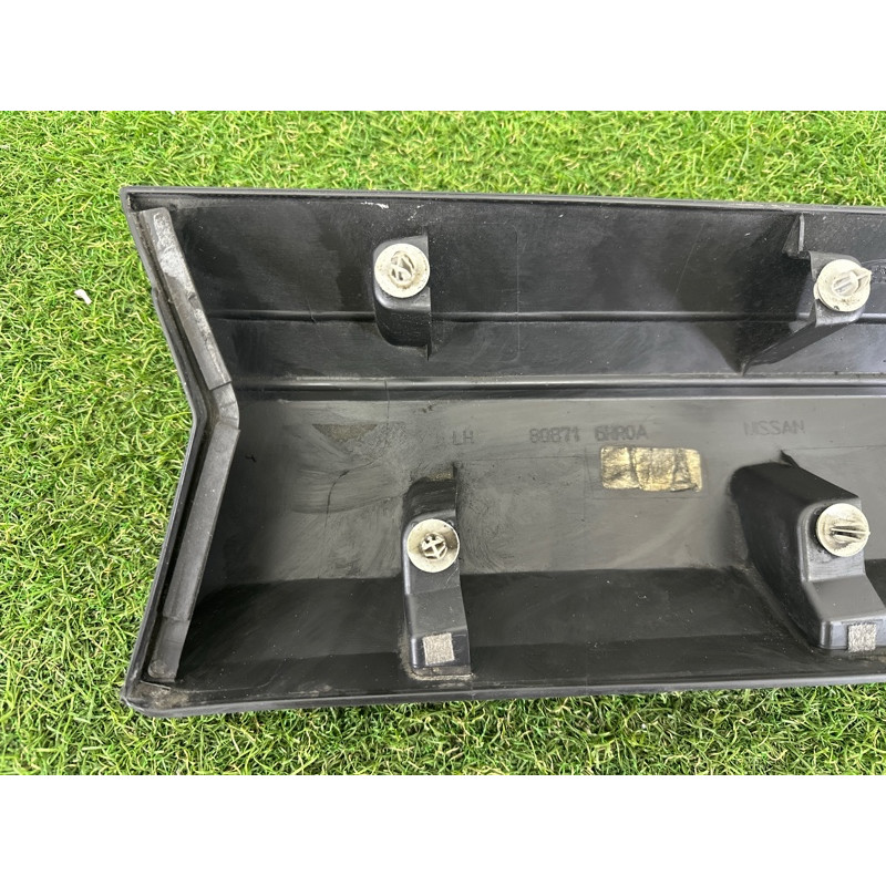 Накладка двери внешняя (кузов и элементы) Nissan Rogue T33 2021 2.5 PR25DD 808716RR0A