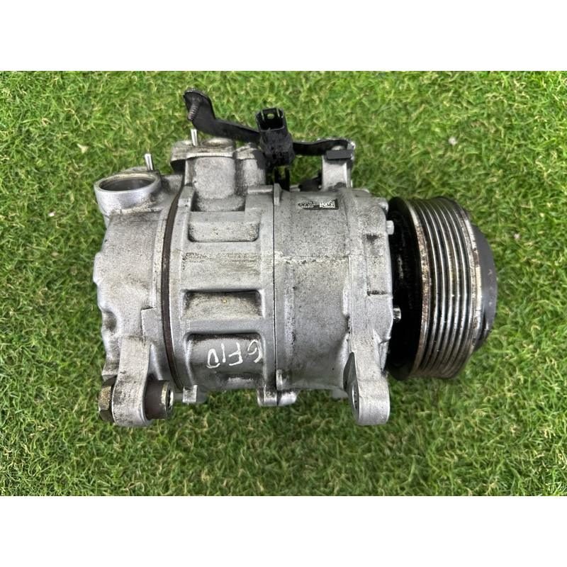 Компрессор кондиционера (отопление и кондиционирование) BMW 5-series F10 2015 2.0 N20 64529399059