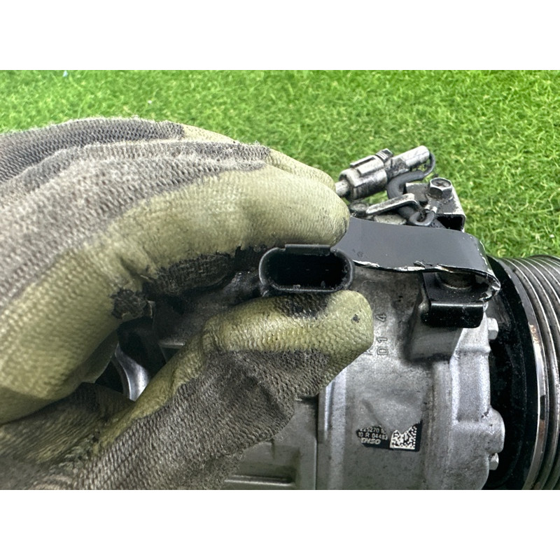 Компрессор кондиционера (отопление и кондиционирование) BMW 5-series F10 2015 2.0 N20 64529399059