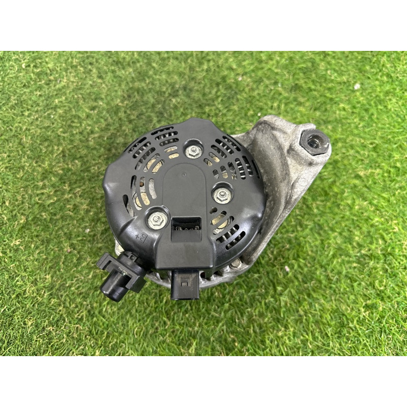 Генератор (электрика) BMW X1 F48 2016 2.0 B46B20 12317640875