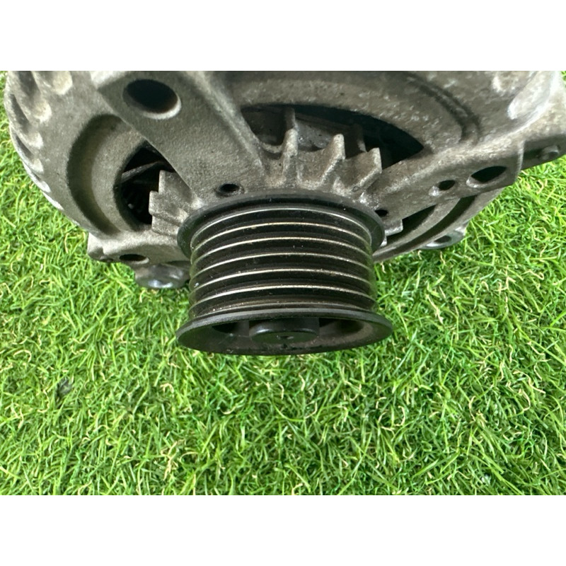 Генератор (электрика) BMW X1 F48 2016 2.0 B46B20 12317640875