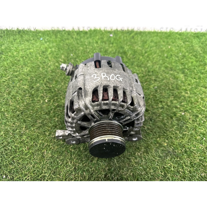 Генератор (электрика) Nissan Rogue T32 2016 2.5 QR25DE 231004BA0A