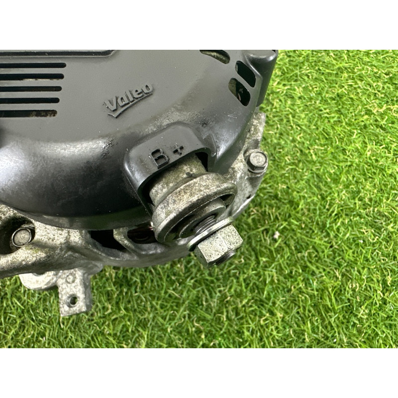 Генератор (электрика) Nissan Rogue T32 2016 2.5 QR25DE 231004BA0A